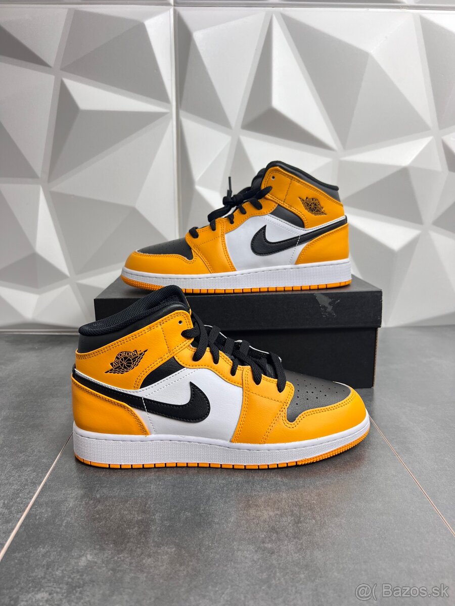 Nike Air Jordan 1 Mid Taxi