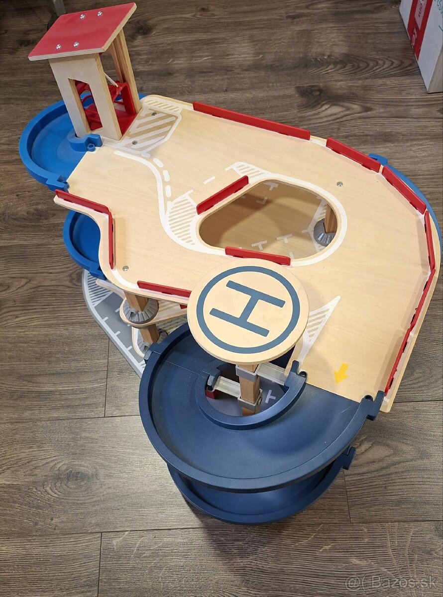 Parkovacia garáž Lupilu