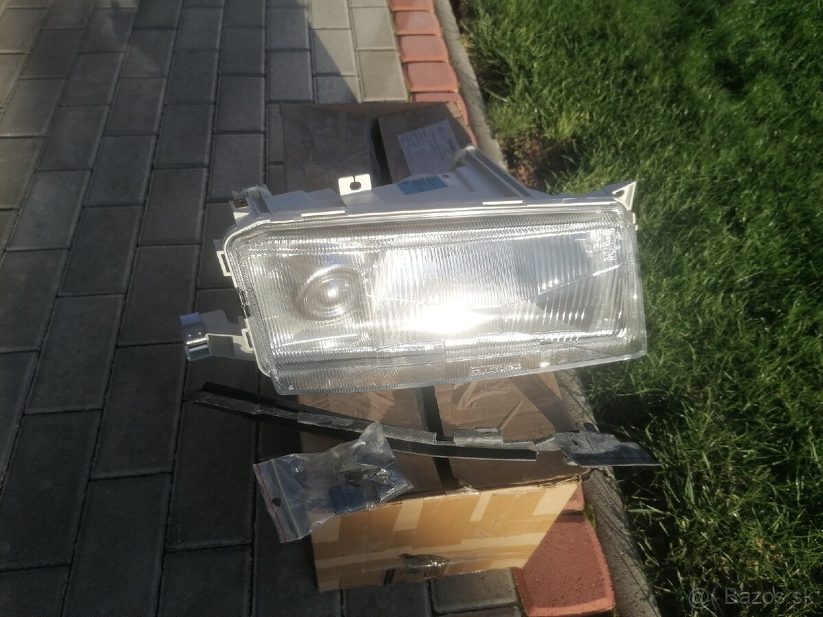 Svetlo Octavia1, práve, Original nové