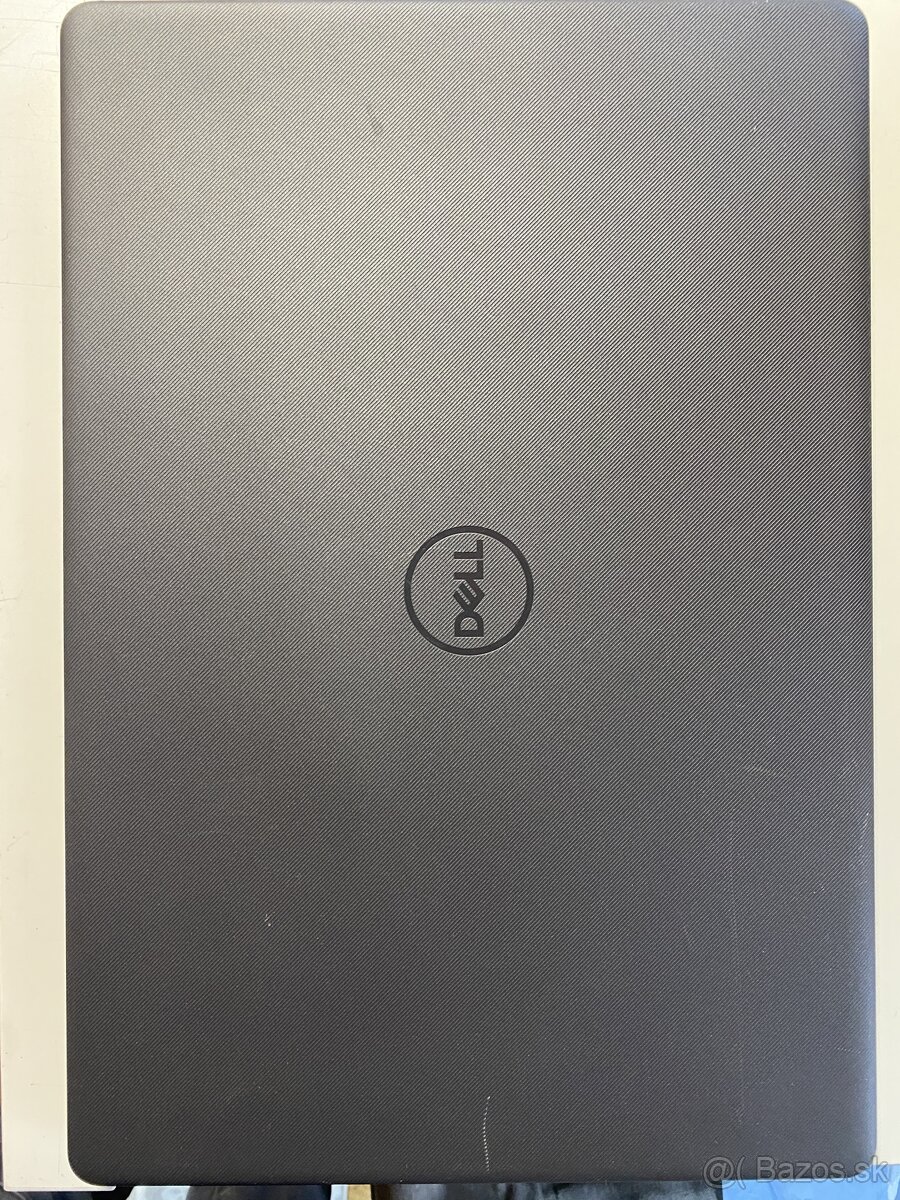 DELL Vostro i3 / 8Gb RAM / 256Gb + 1Tb SSD s nabíjačkou