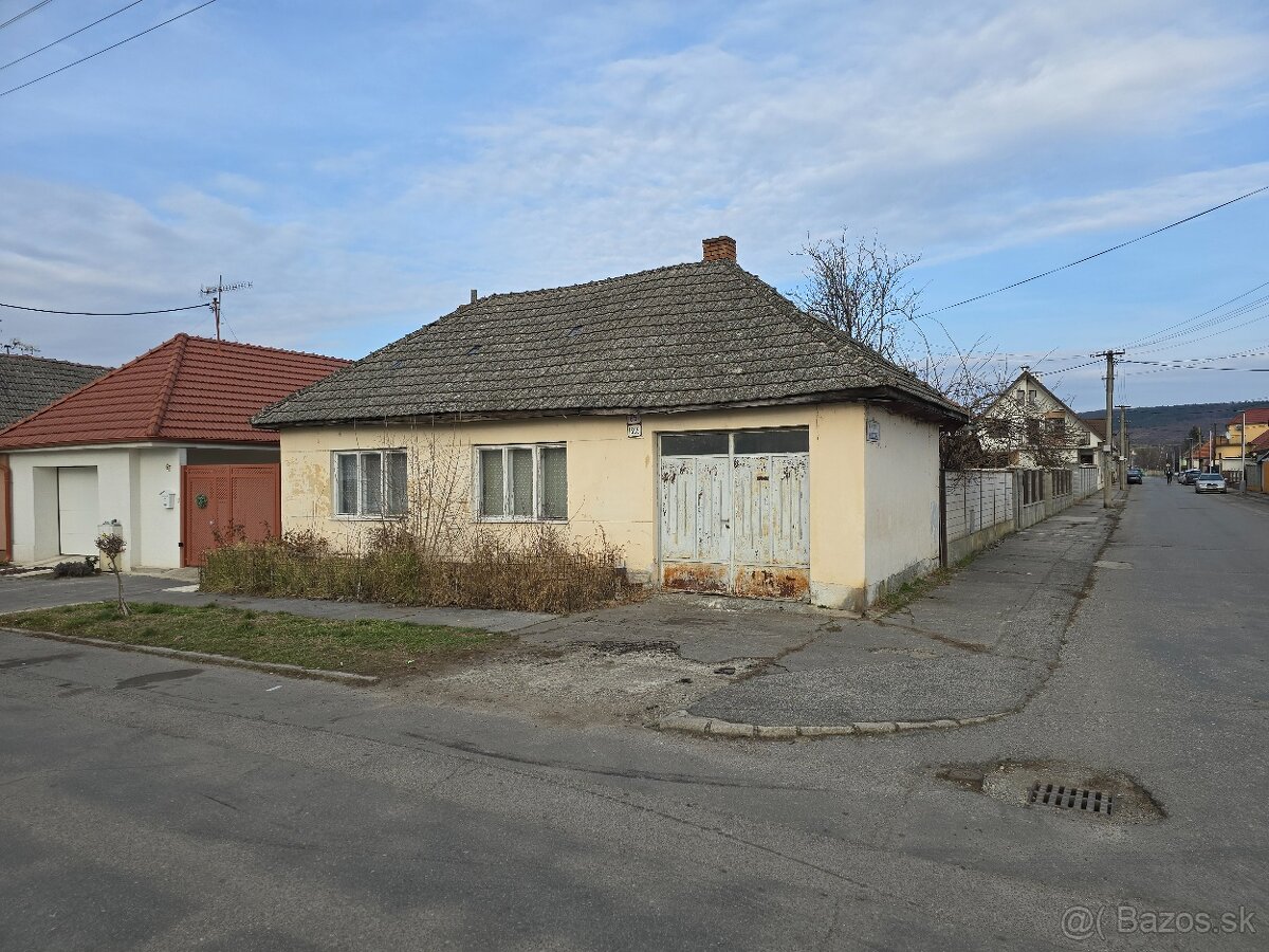 Dom v pôvodnom stave - Hlohovec