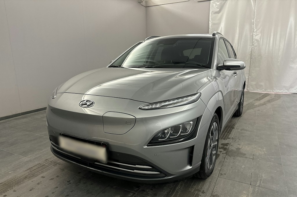Hyundai Kona 2022 electric 64kWh, 3f/TČ,SoH 100% záruka, DPH