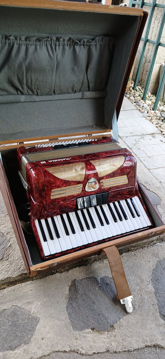 Harmonika. Heligonka
