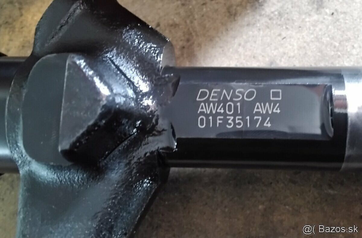 Nissan X-Trail 2.2 dCi T30 2004 predám TRYSKY W401 AW4, DVER