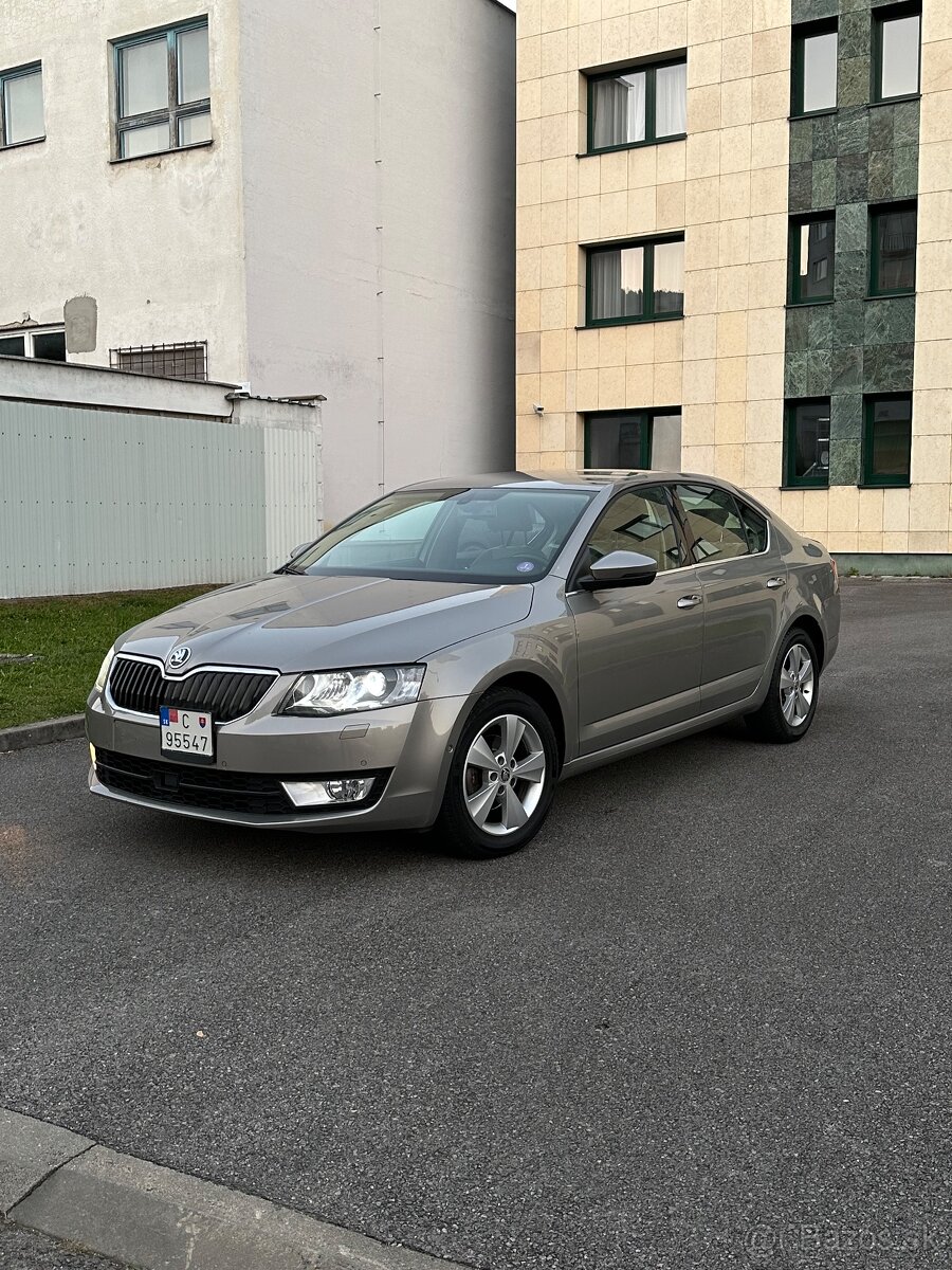 Škoda Octavia 3 Sedan 1.2 TSI 77kw Elegance 2014,Navi,BT