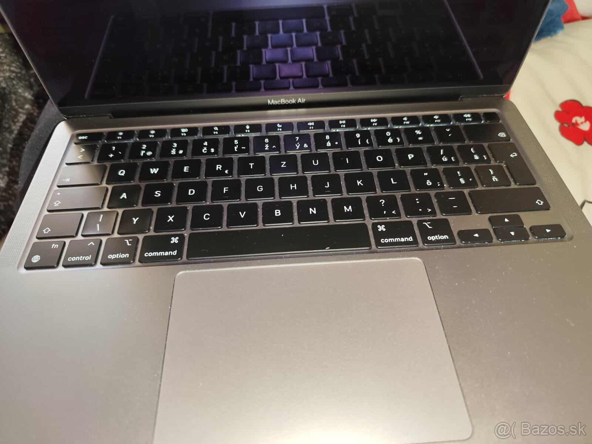 MacBook air 13" space M1