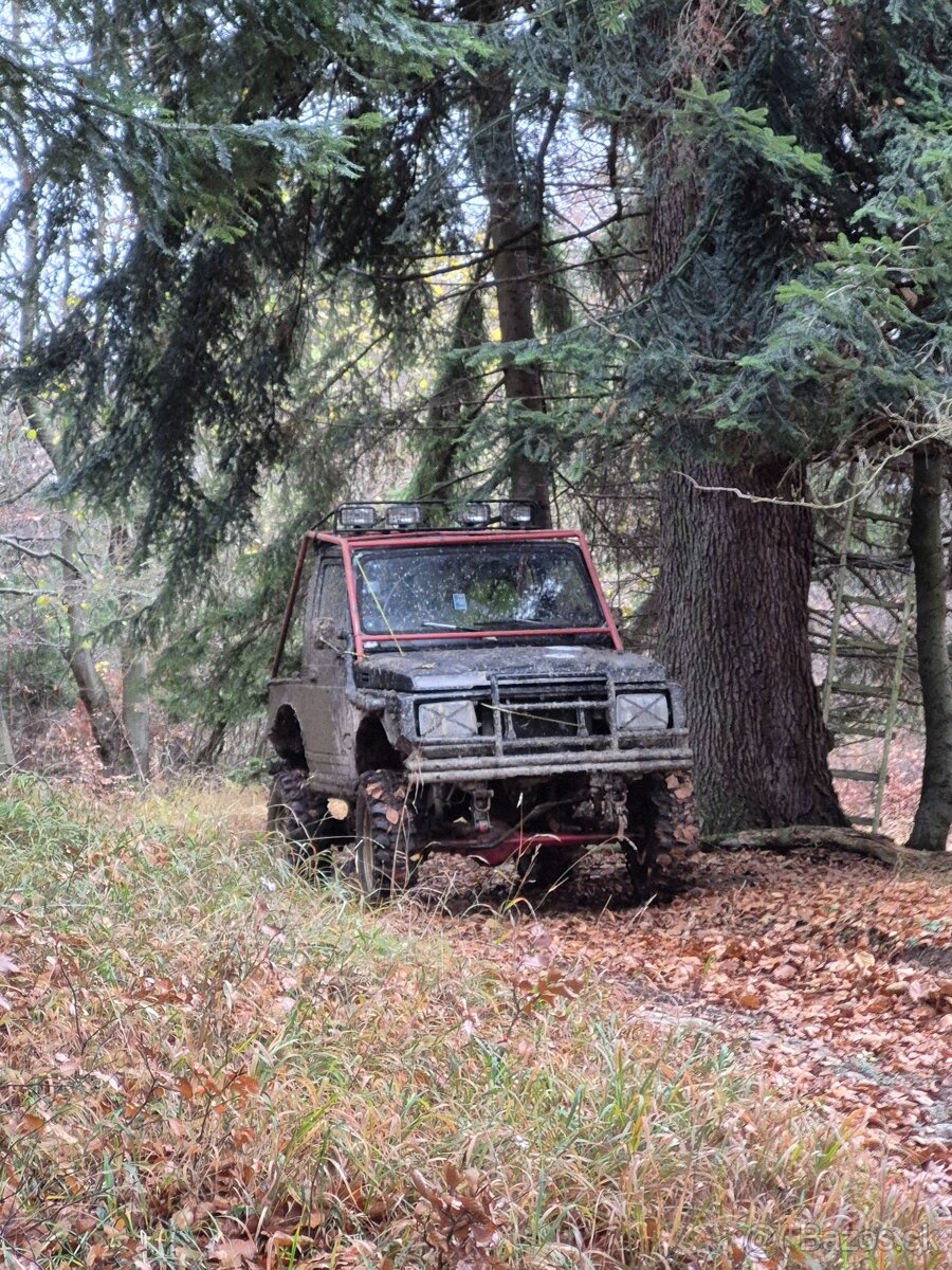 Suzuki samurai  J413
