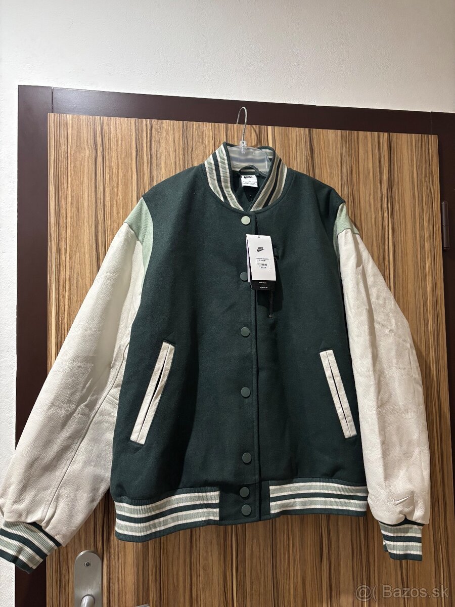 Nike Sportswear Classic Destroyer Oversized Fit Jacket