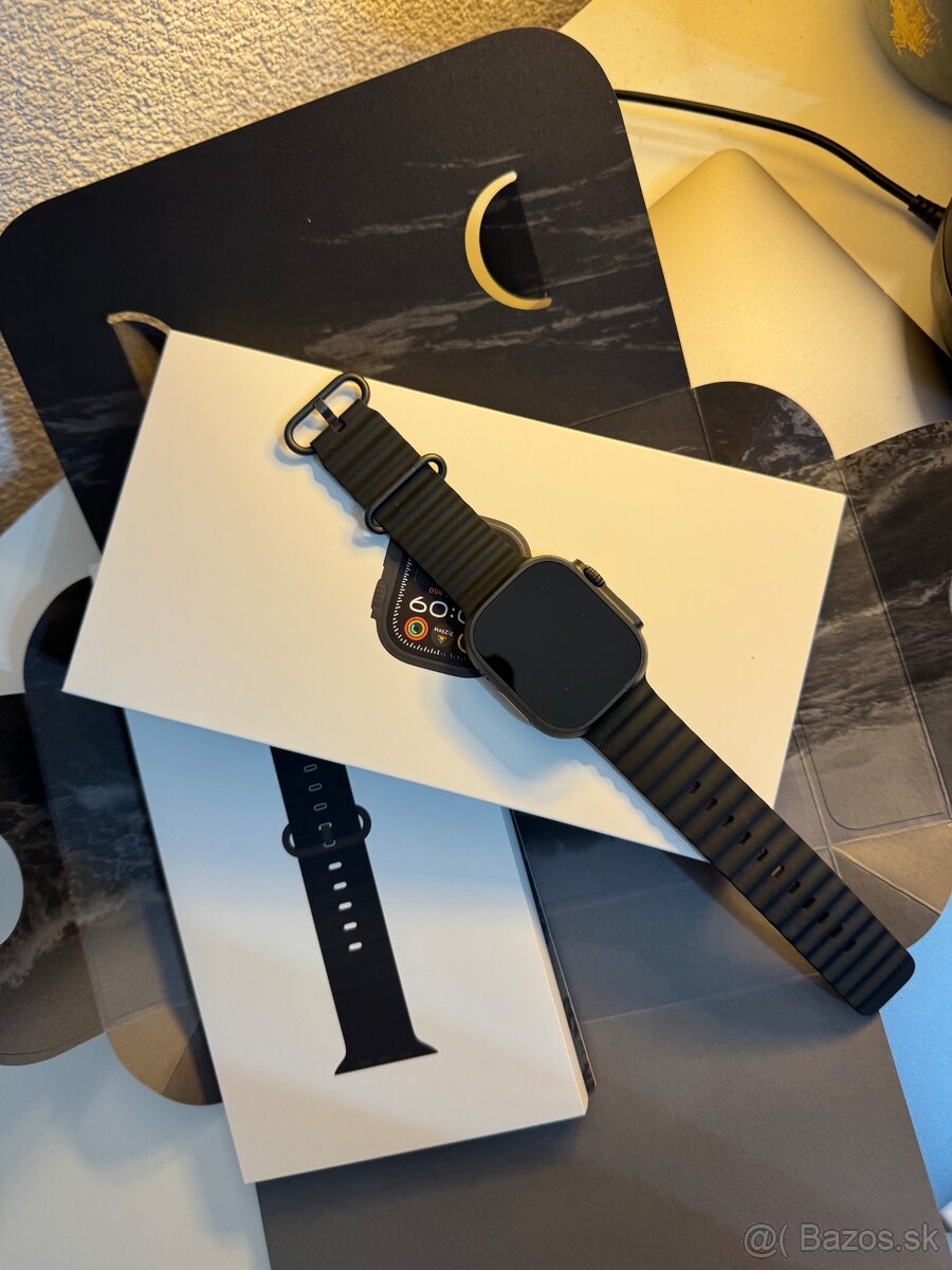 Apple Watch Ultra 2 (2024) 49mm Čierny titán