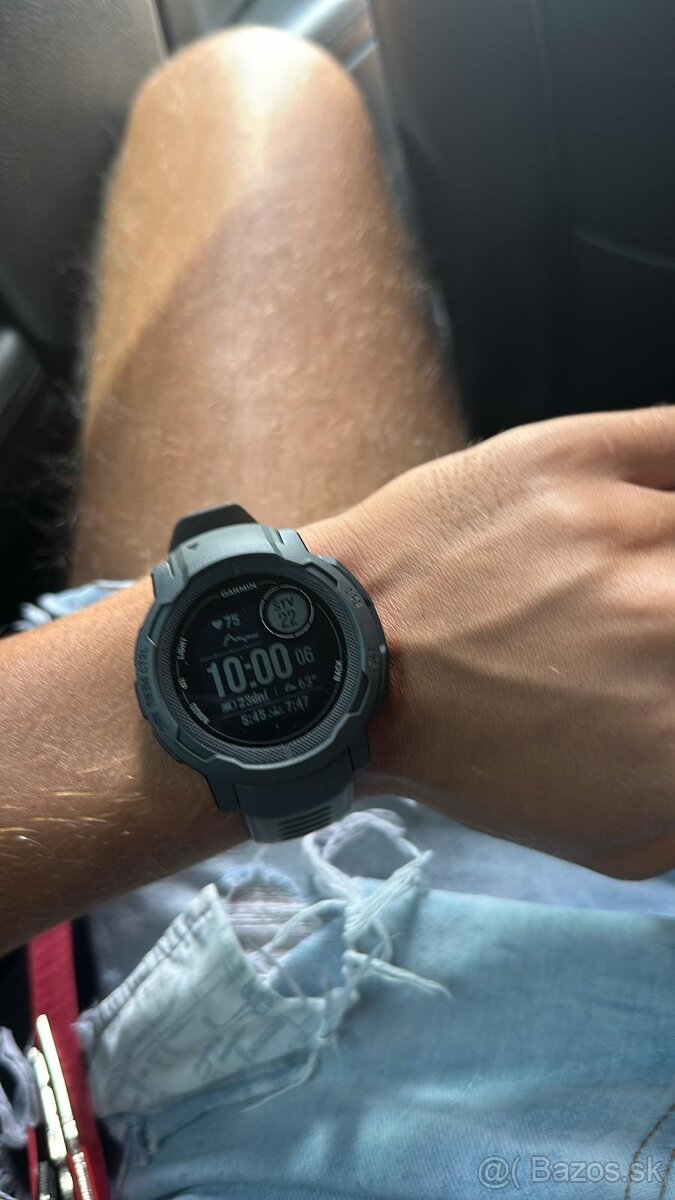 Predám Garmin Instinct 2