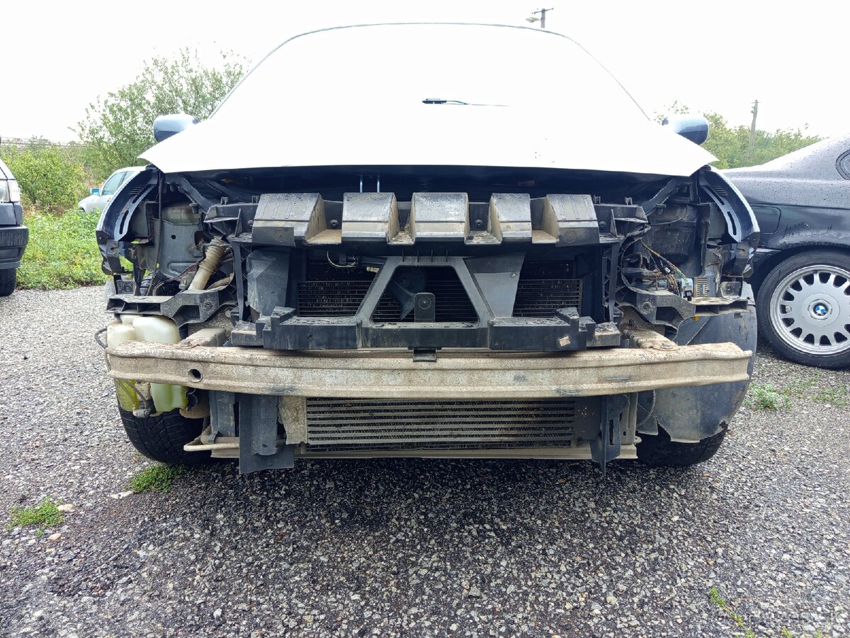 Predná chladičova stena Renault Scénic 2