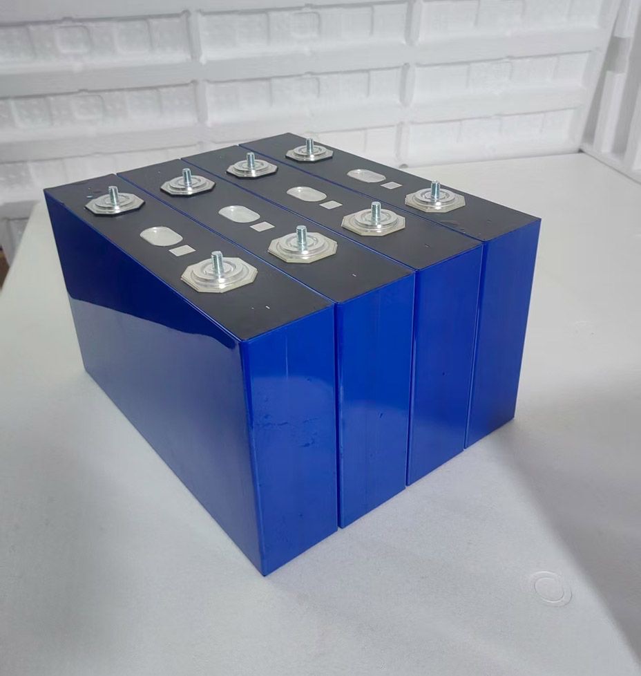 EVE MB56 LiFePO4 články – 3.2 V, 628–680 Ah