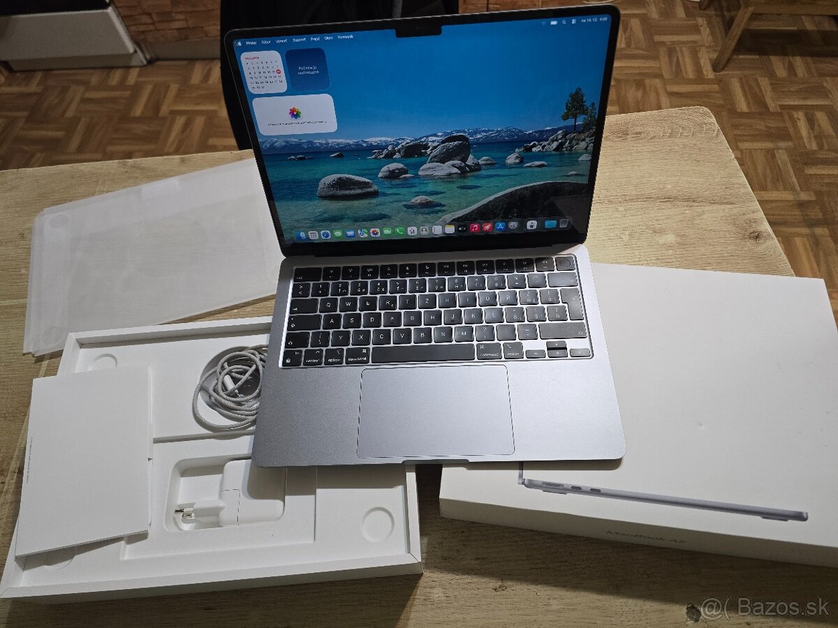 Macbook Air s M2 procesorom 256gb ssd diskom a 8gb ram noteb