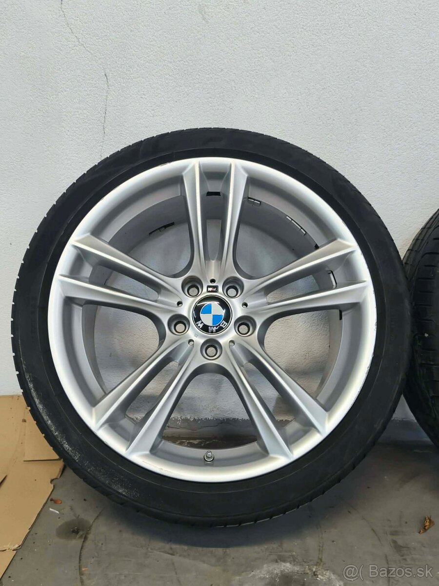 Disky s pneumatikami