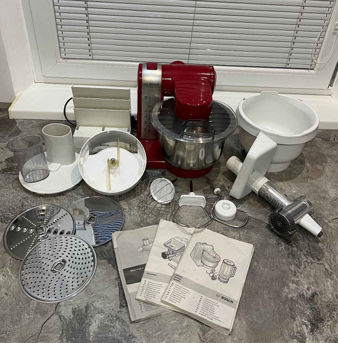 Bosch MUM 48R1/05 kuchynský robot