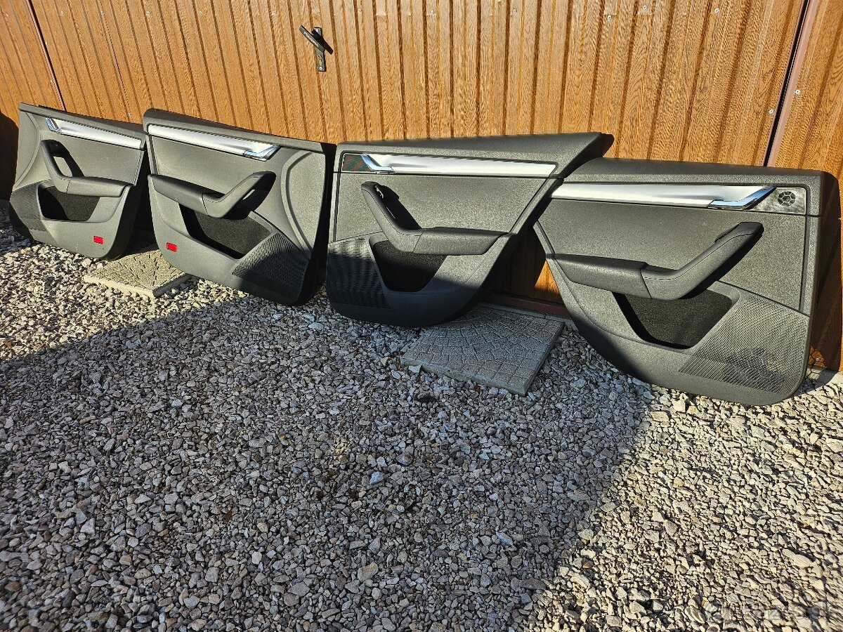 Tapacíre dverí a ľaktová opierka Škoda Octavia 3 combi