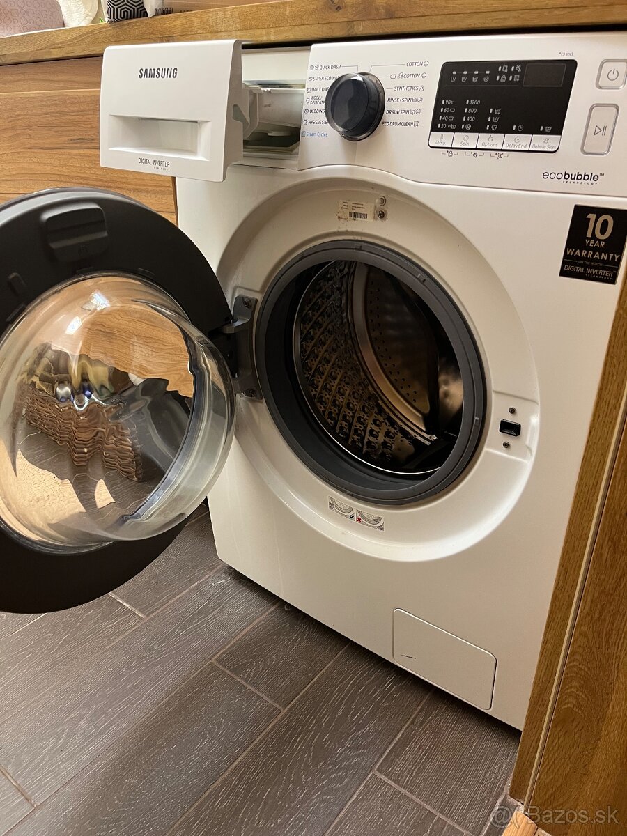 Práčka Samsung poškodená