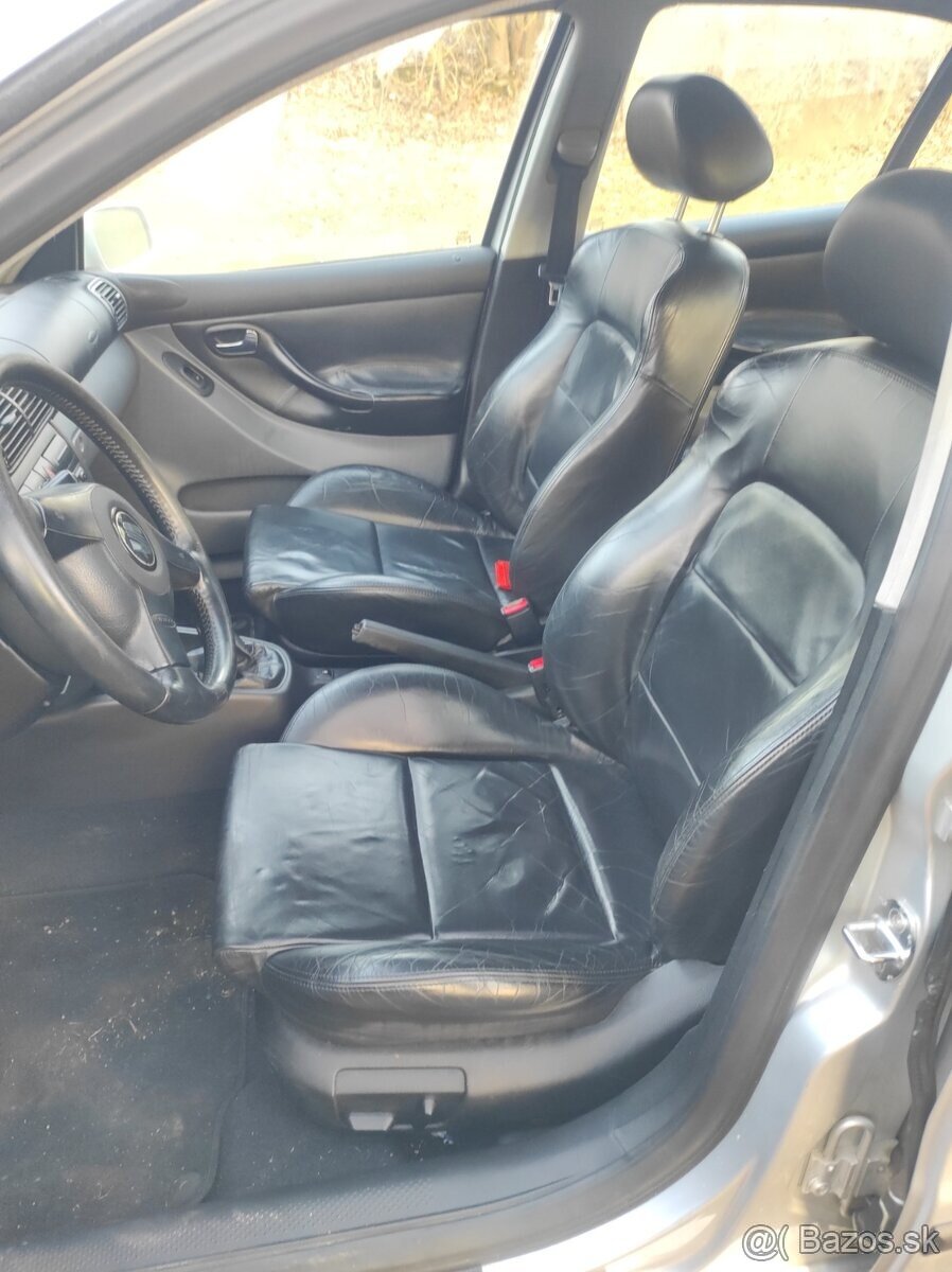 Kožený interiér Leon Toledo Octavia Golf