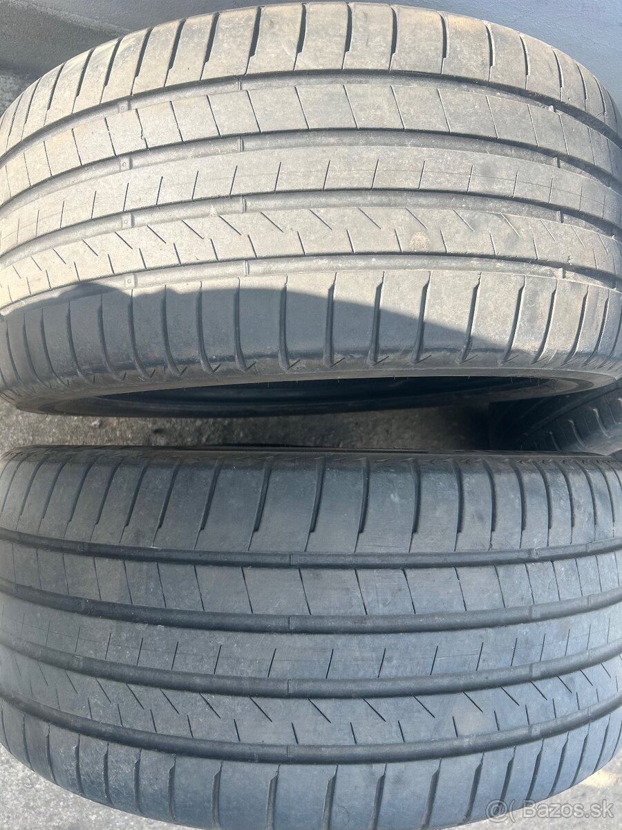 285/45R20 108W Bridgestone Alenza 01