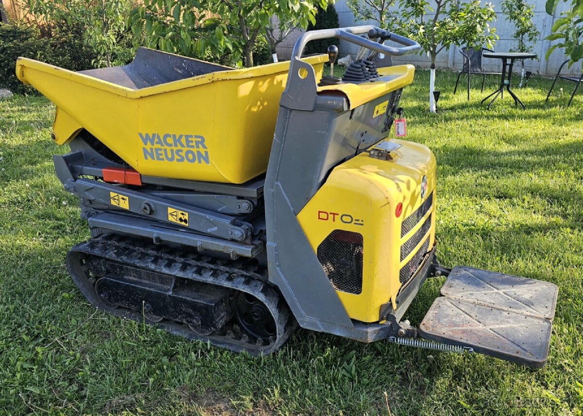 Pásovy Dumper Wacker Neuson DT05