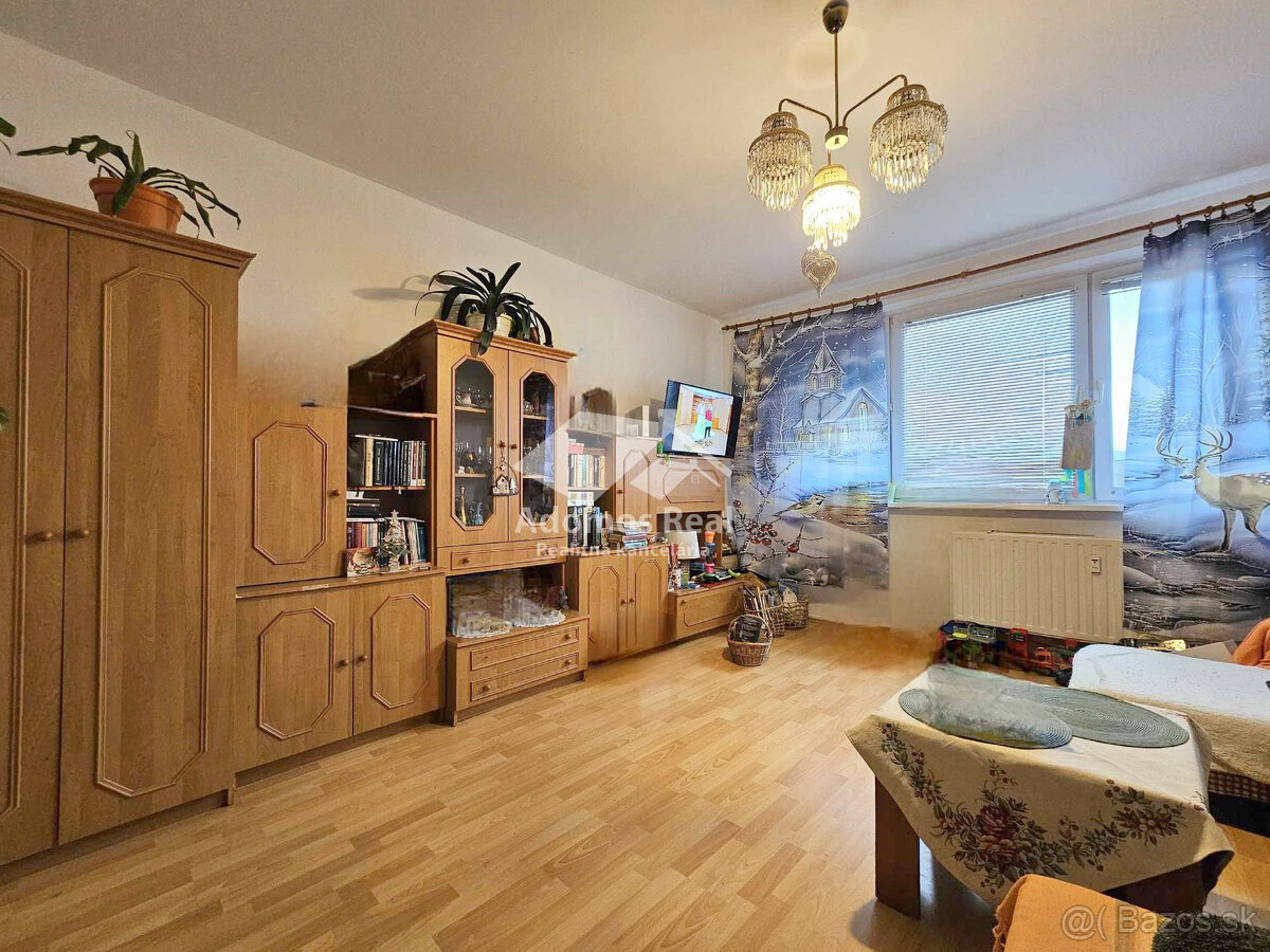 3 - IZBOVÝ BYT SPIŠSKÁ NOVÁ VES / REZERVOVANÉ