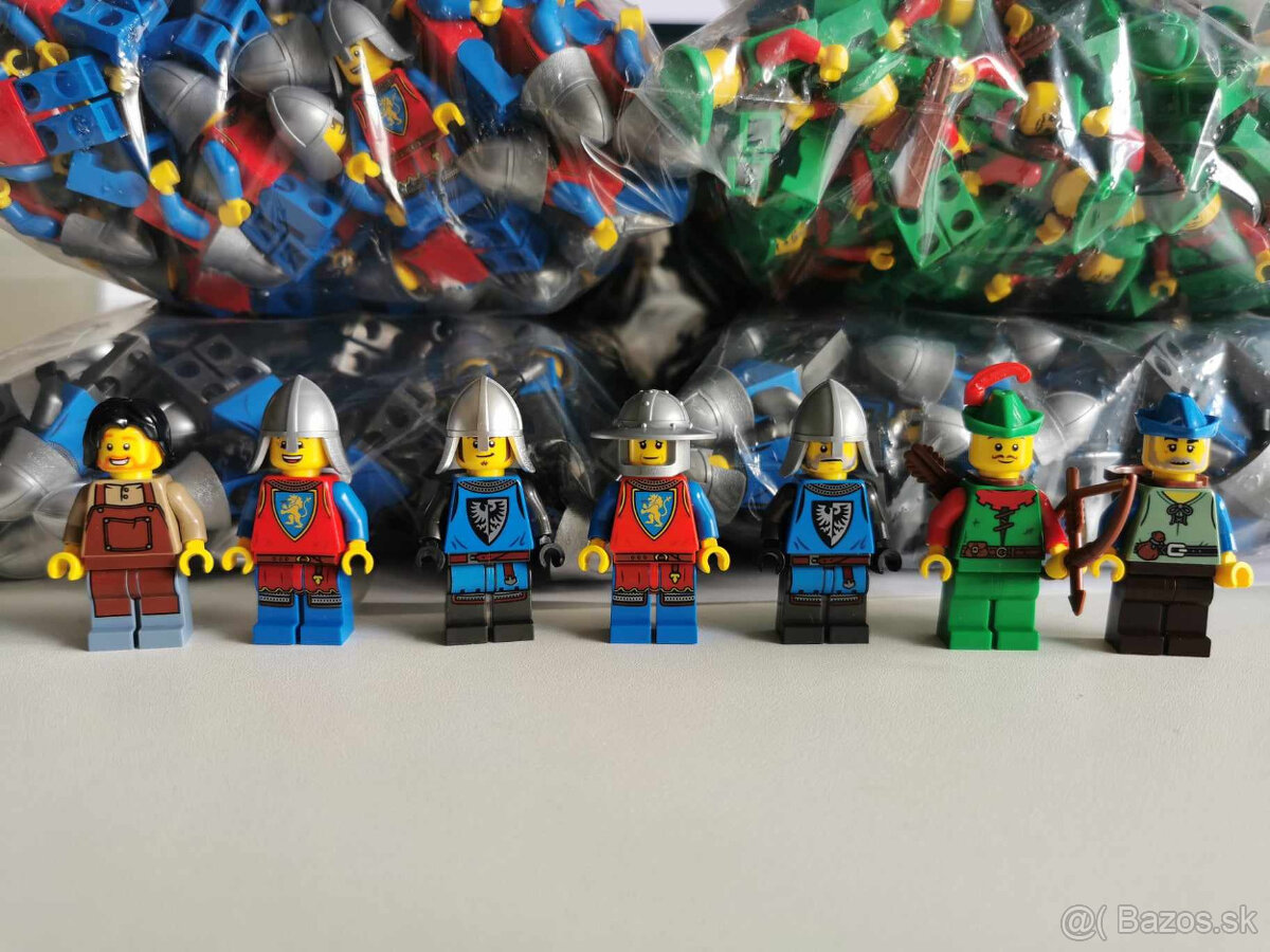 LEGO hradové figúrky a zvieratá