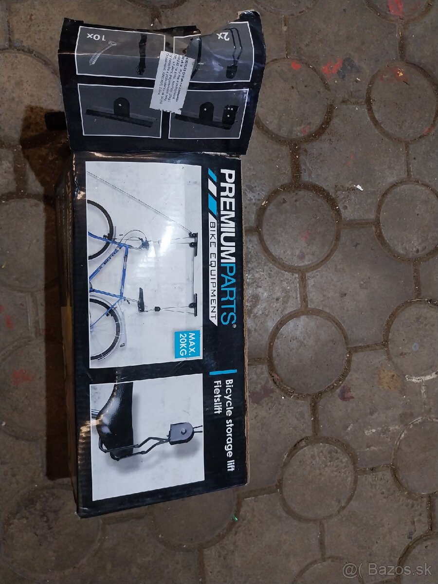 Vešiak na bicykel