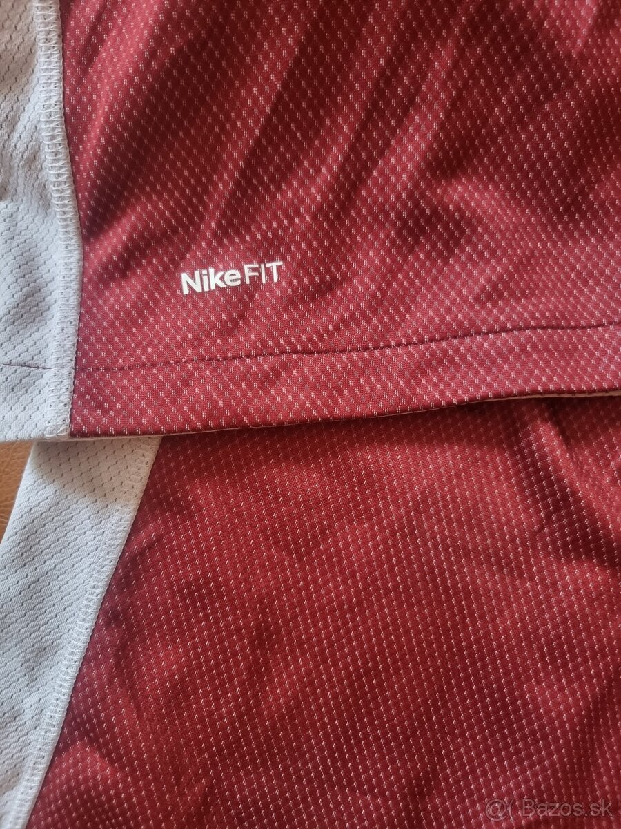 Nike komplet 11/14rokov