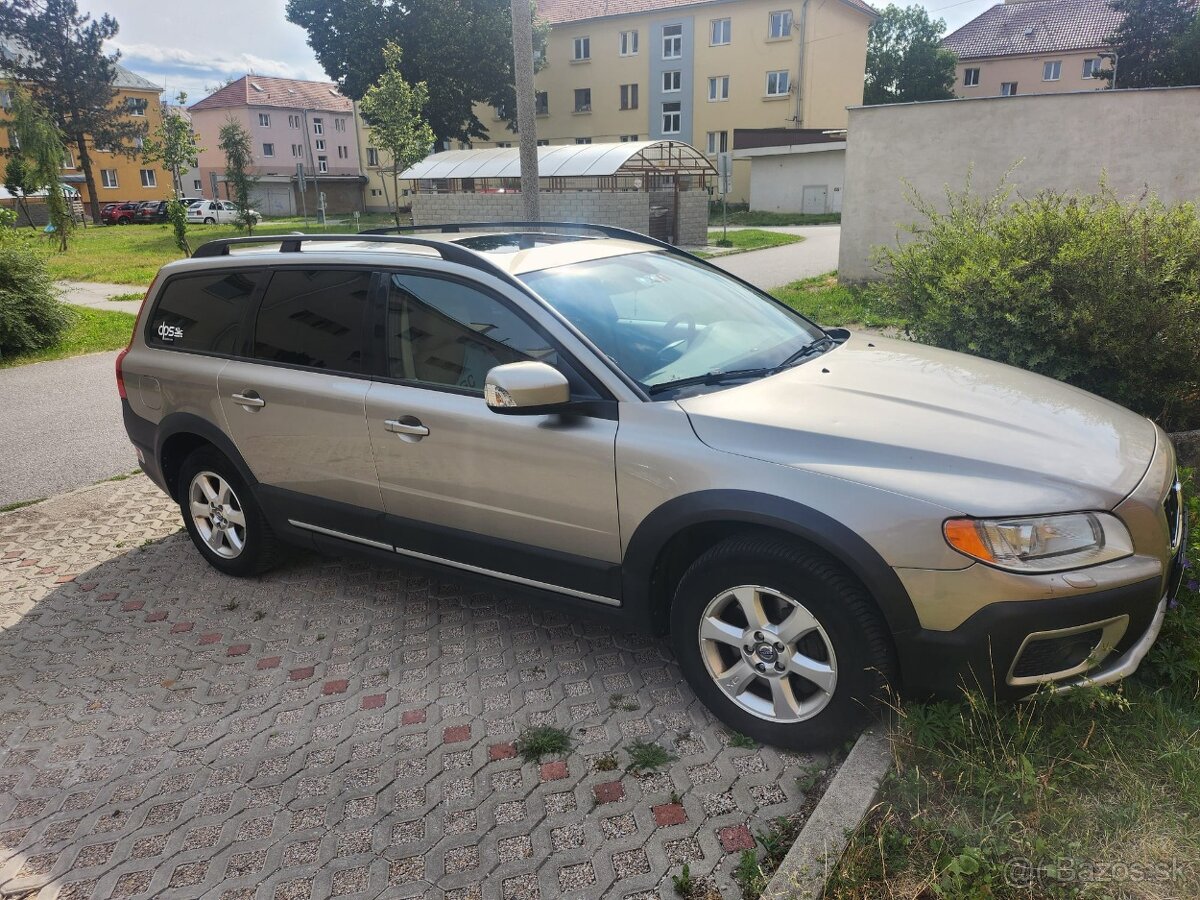 Predám Volvo XC70 r.v. 2008, motor D5 136kw