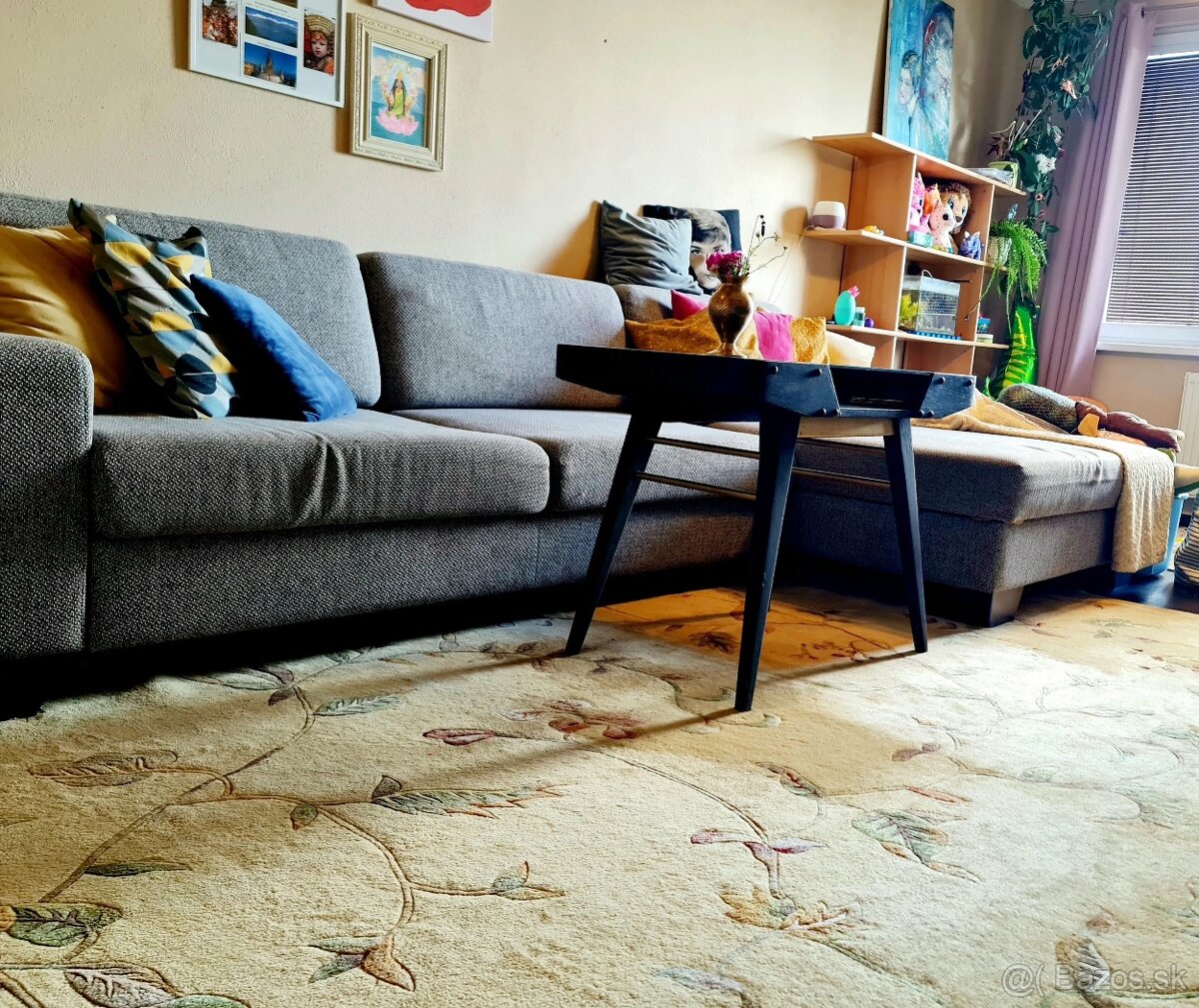 Veľký 3-i byt s balkónom a pivnicou Chrenová