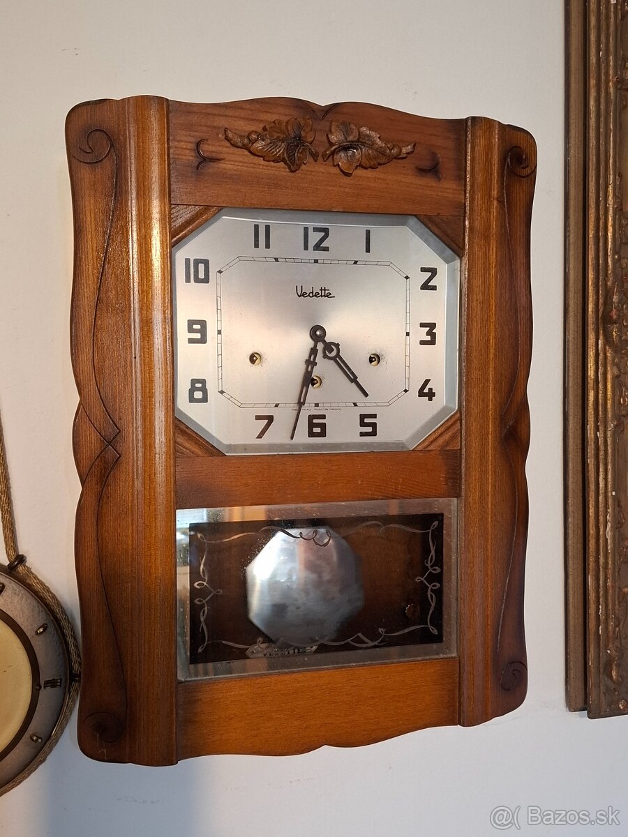 Predám funkčné štvrťbicie hodiny VEDETTE Westminsterská melo