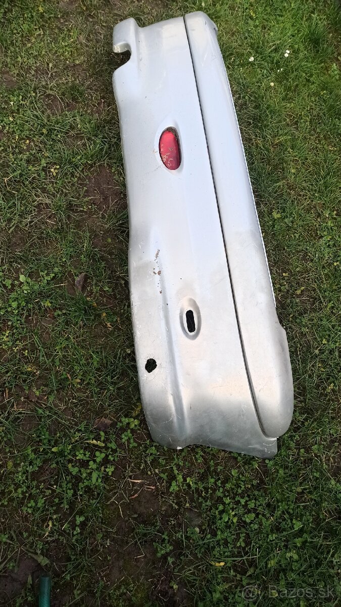 Zadný nárazník Peugeot 206