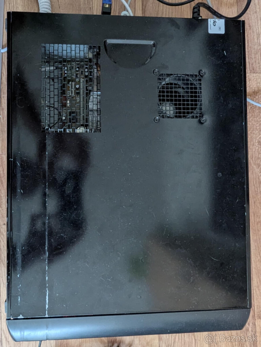 Pocitac s monitorom LG