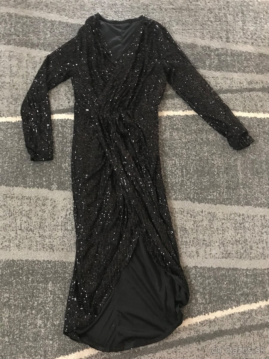 Čierne flitrové šaty