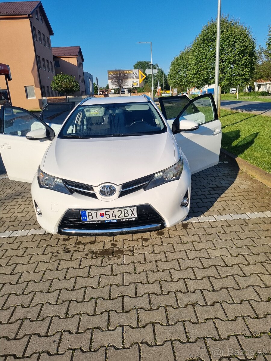 Toyota Auris Touring Sports 1.6 l Valvematic