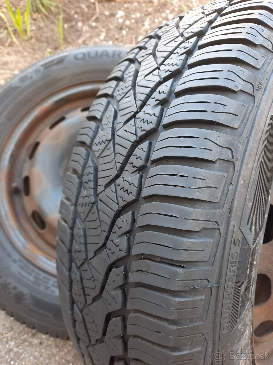 Celoročné pneu Barum Quartaris 195/65 R15 H