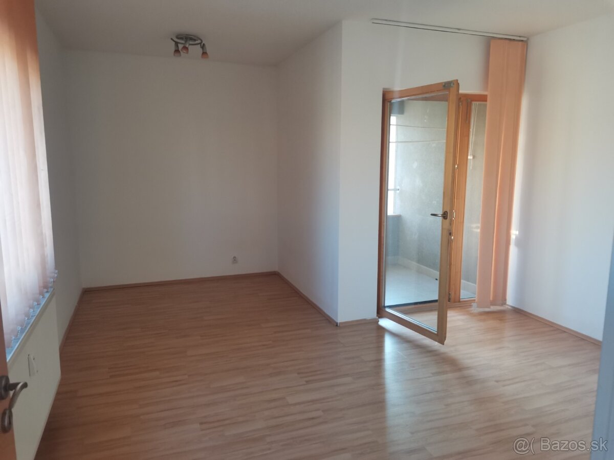 1,5-izb. byt + loggia