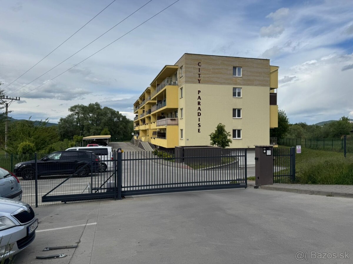 Novostavba 2izb. byt prerobený na 2,5izb. +kryté park.miesto