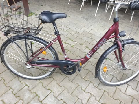 Damsky bicykel