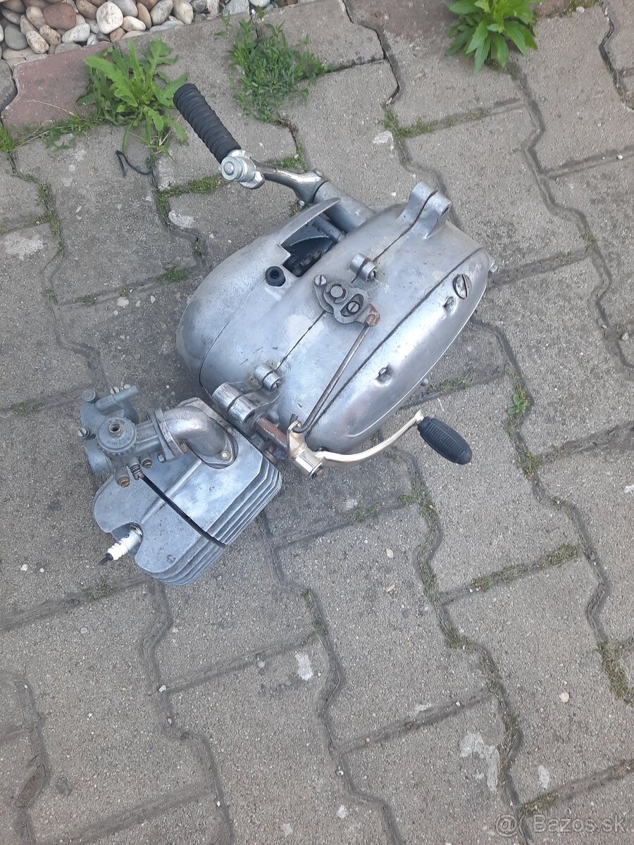 Jawa 50 motor