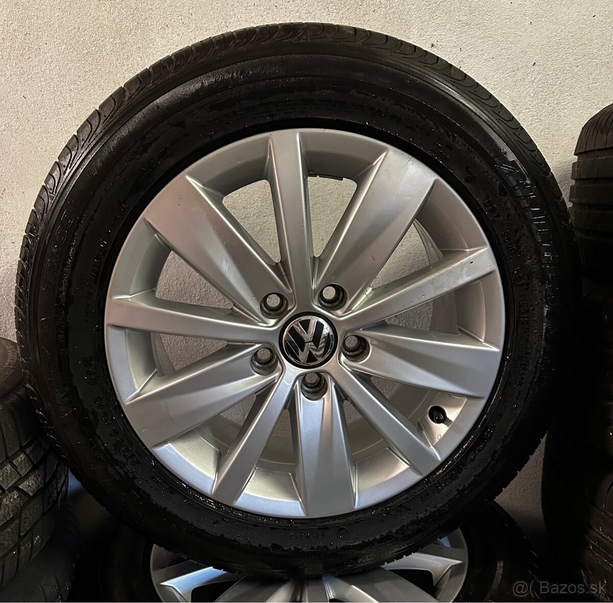 5x112 R16 7J ET45 Volkswagen Passat B7 + 215/55 R16