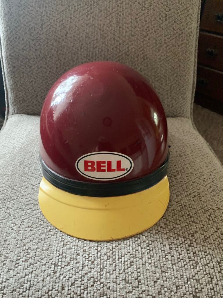 Retro helma