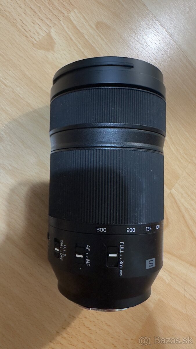 Panasonic Lumix S 70-300mm f/4.5-5.6 Macro O.I.S.