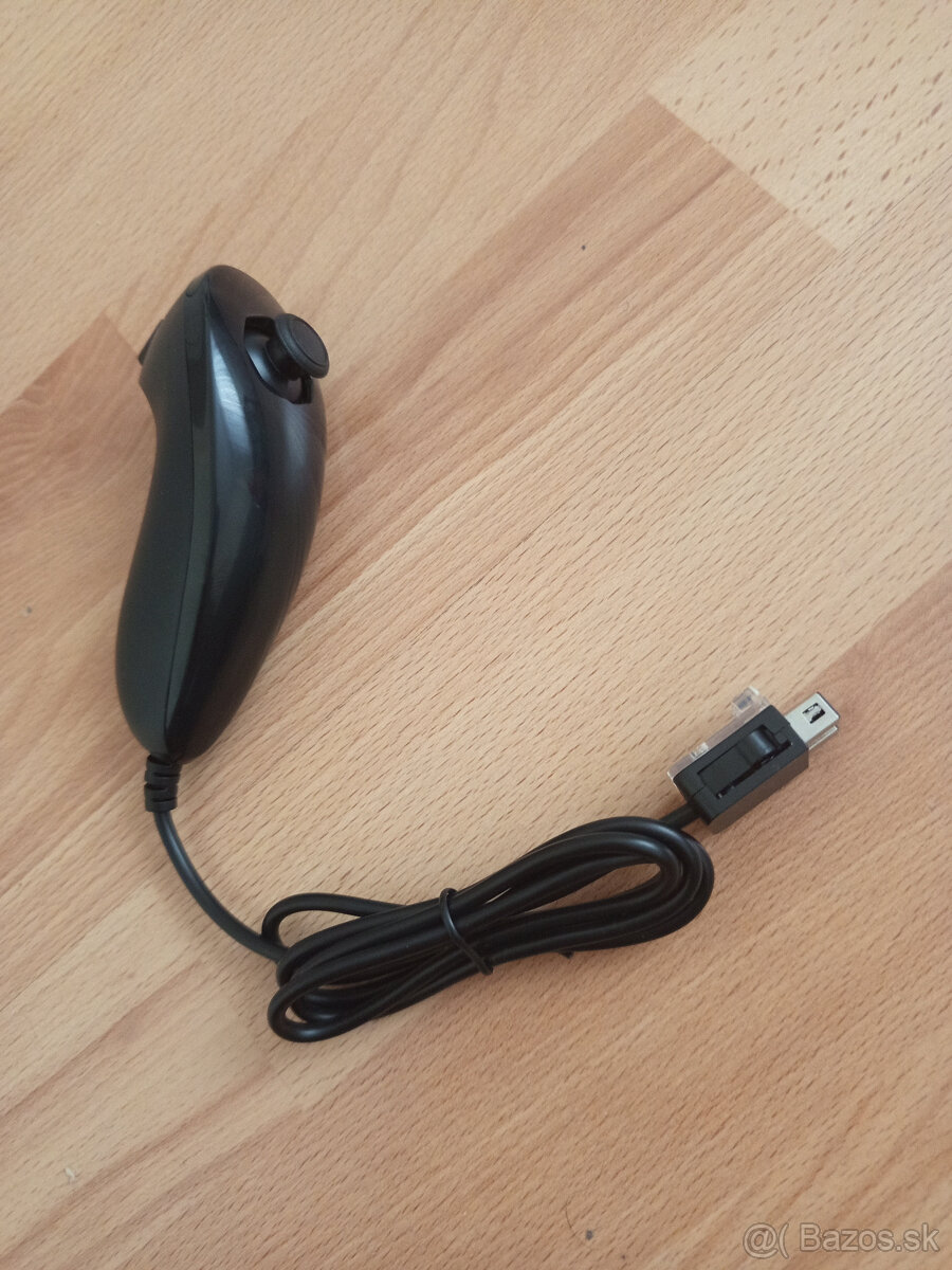 Nintendo WII úplne nový nunchuck
