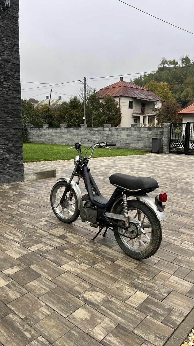 predam tuto motorku gilera cb1