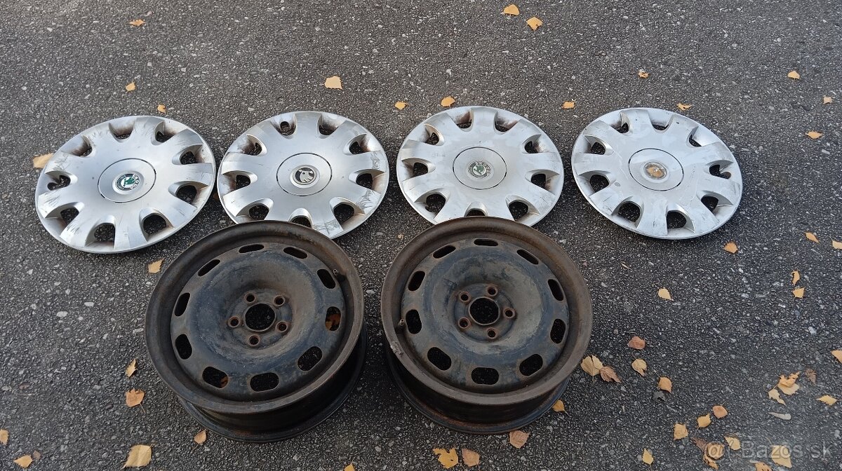 4ks plechove disky Octavia 1, roleta kufra, opierky, hagusy