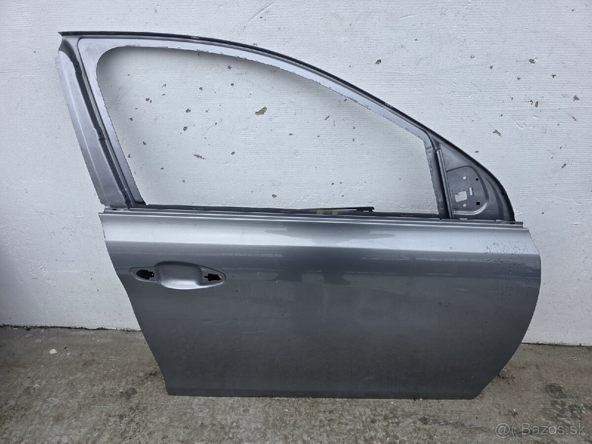 Peugeot 308 T9 2013- lave a prave predne dvere