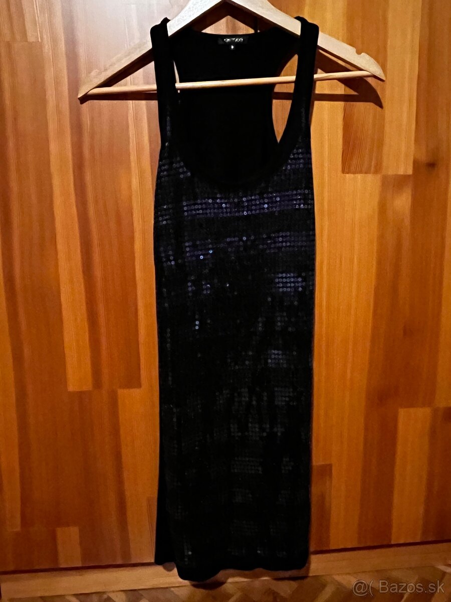 Tričko bez rukávov s lesklými flitrami