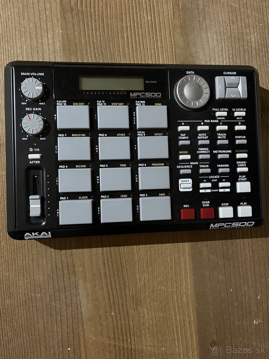 predám ako nový sampler AKAI MPC 500