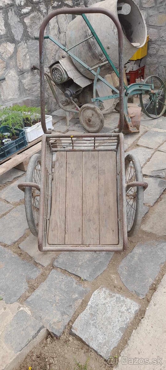 Predám pluh, miešačku a vozík